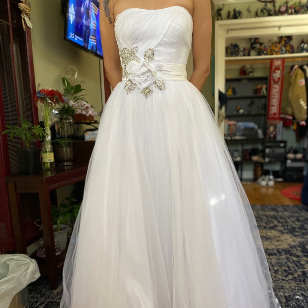 Oleg Cassini wedding dress (CWG322)